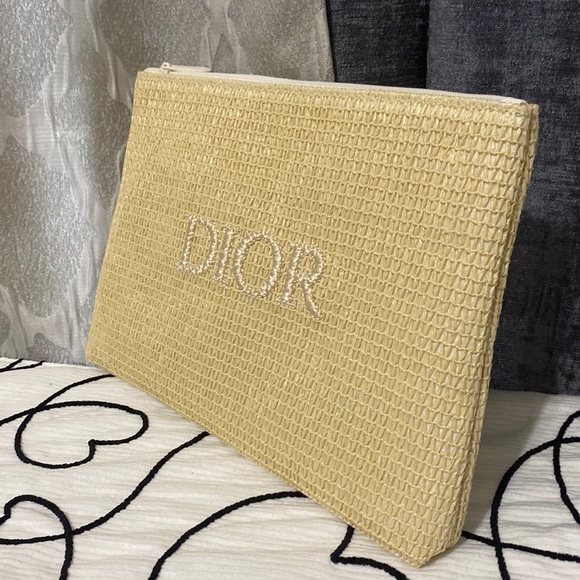 Dior Raffia Cosmetic Pouch - Picture 4 of 10